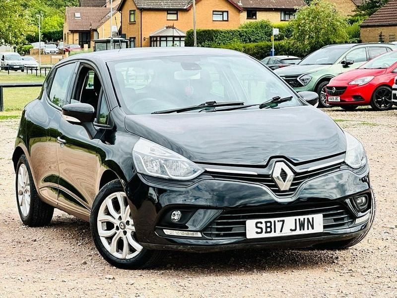 Black Used 2017 Renault Clio IV Dynamique Hatchback | £4,492 (Good price) - Image 1/4
