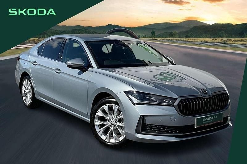 Silver Used 2025 Skoda Superb SE L Hatchback | £29,249 (Expensive) - Image 1/4