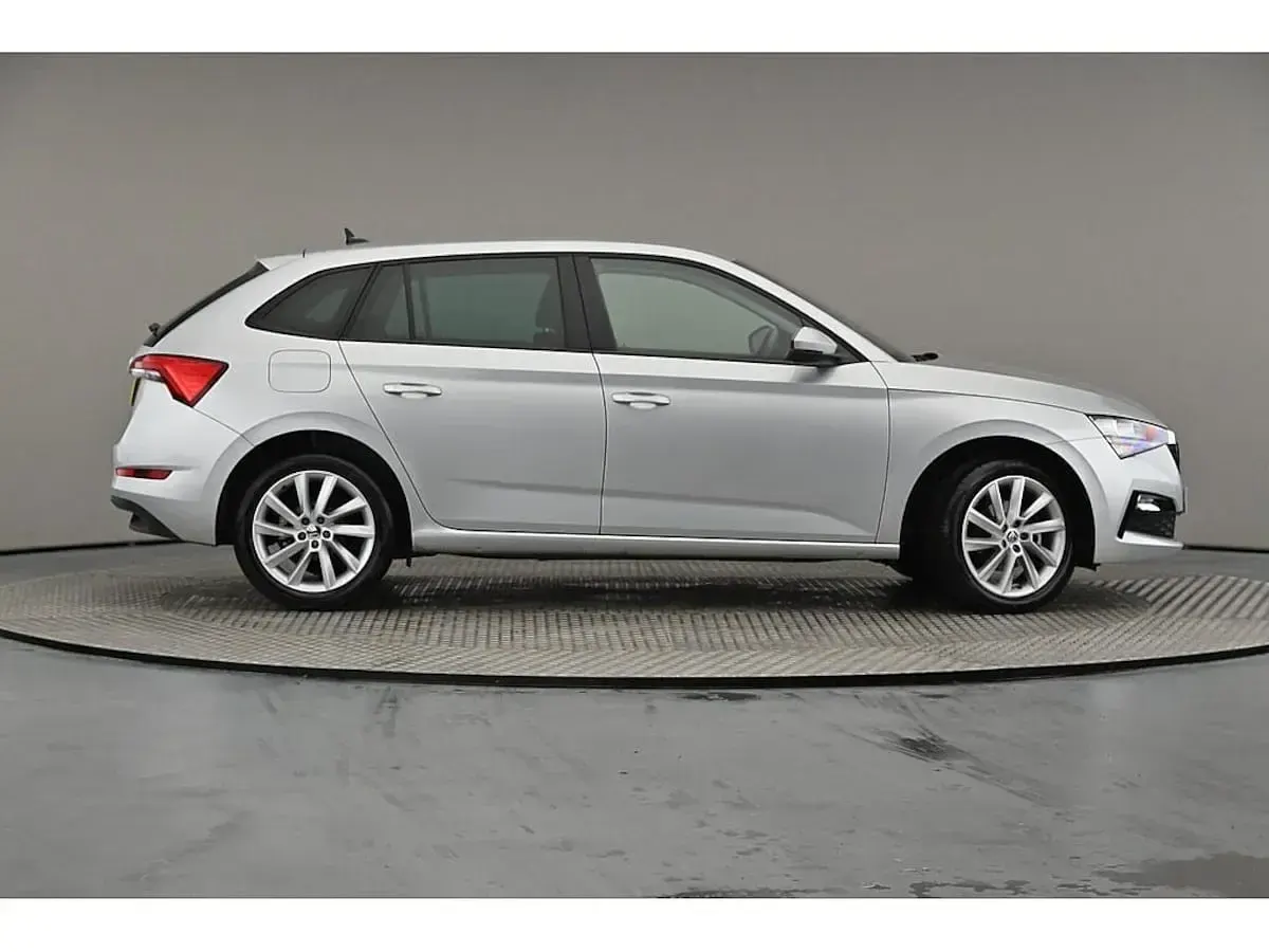 Used Skoda 110 R SE L 81 HP (59 kW) 2021 Brilliant silver metallic Estate