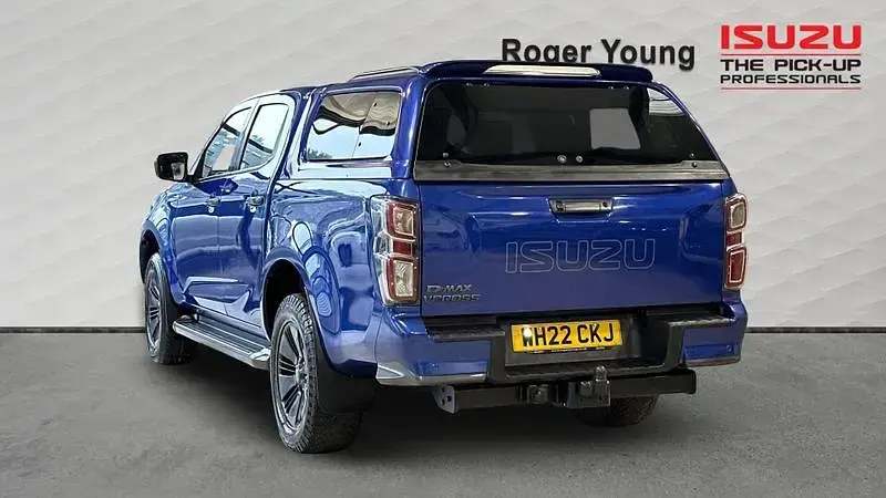Used Isuzu D-Max 163 HP (119 kW) 2022 Blue Pickup
