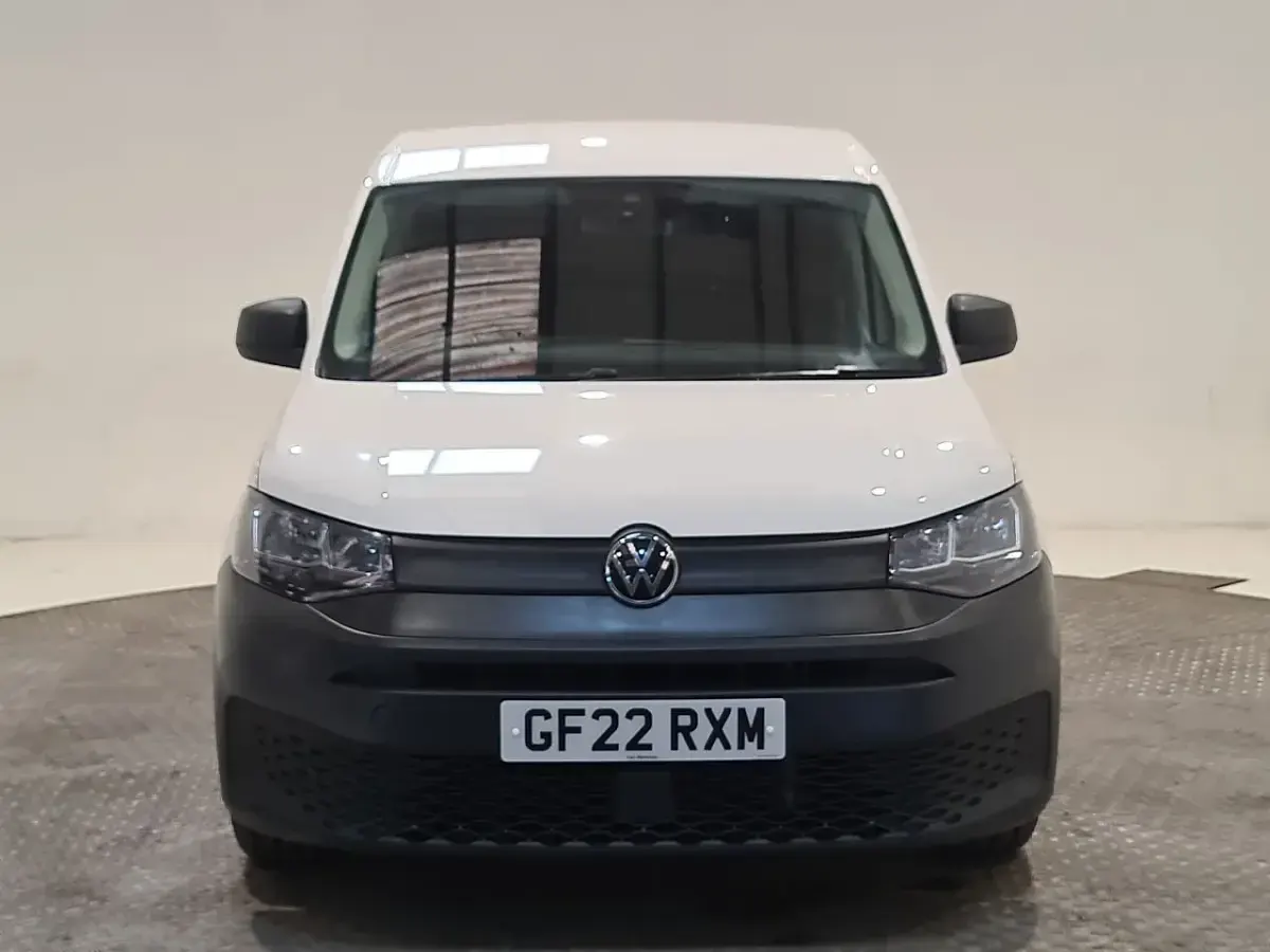Used VW Caddy 102 HP (75 kW) 2022 White MPV