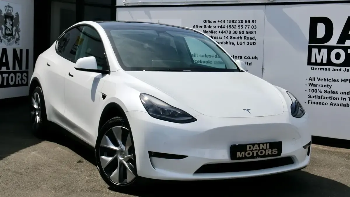 Used Tesla Model Y Long Range AWD 378 kW (514 HP) 2022 White SUV
