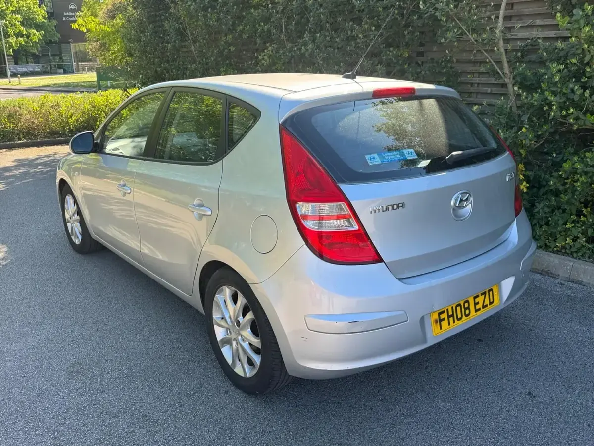 Used Hyundai i30 Style 108 HP (79 kW) 2008 Silver Hatchback
