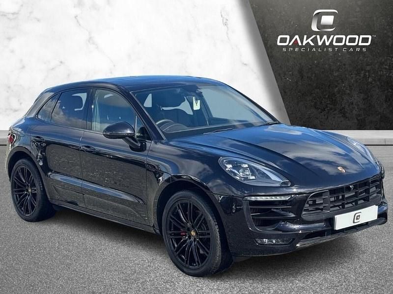 Black Used 2018 Porsche Macan SUV | £32,995 (Fair price) - Image 1/4