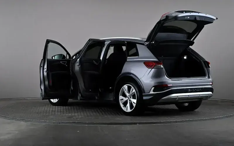 Used Audi Q4 e-tron S-Line 210 kW (286 HP) 2025 Grey SUV