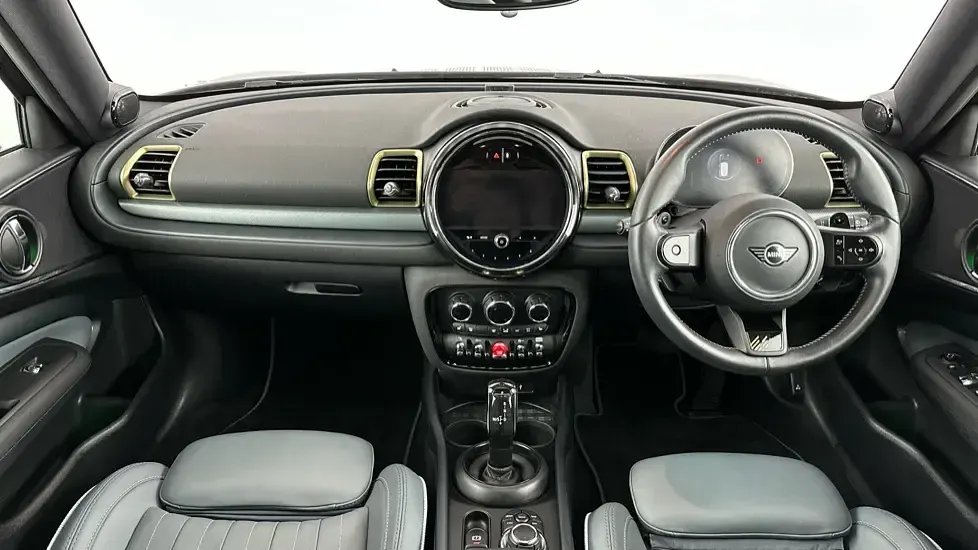 Used Mini Cooper S Clubman Untold Edition 176 HP (129 kW) 2023 Black Estate