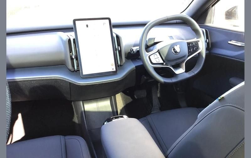 Second-hand Volvo EX30 Ultra 200 kW (272 CP) 2024 Albastru SUV
