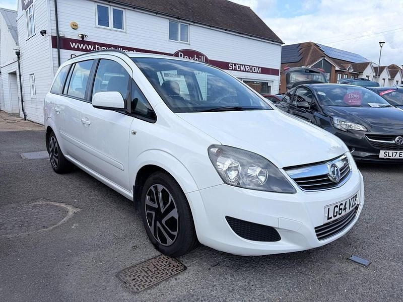 Used Vauxhall Zafira 120 HP (88 kW) 2014 White MPV