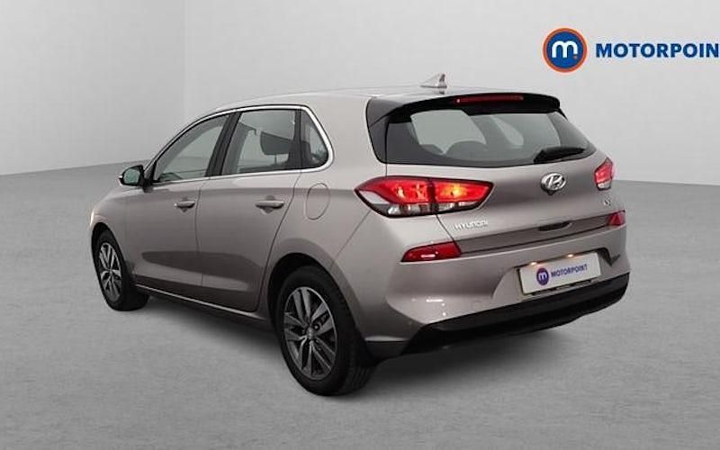 Used Hyundai i30 SE 120 HP (88 kW) 2020 Hatchback