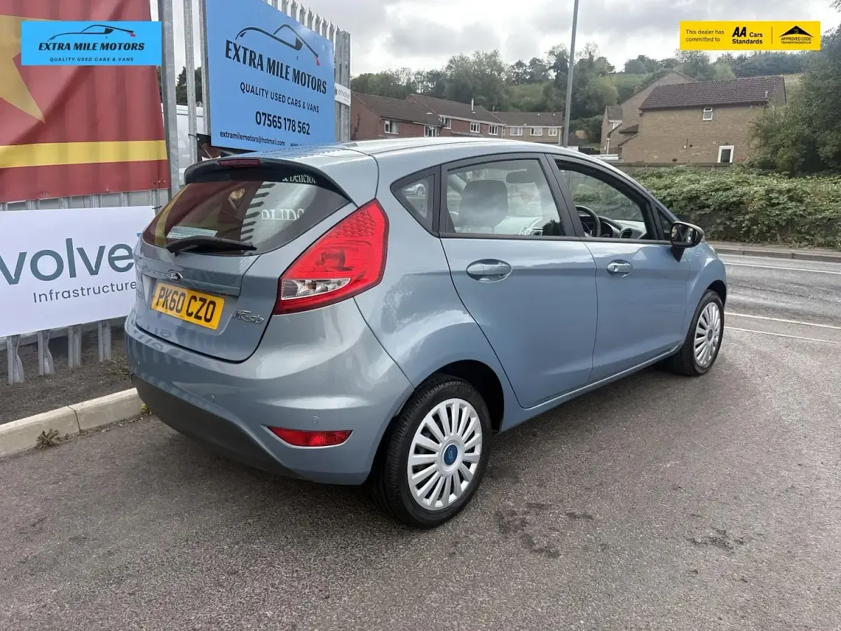 Used Ford Fiesta 94 HP (69 kW) 2010 Blue Hatchback