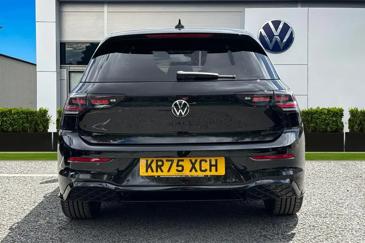 Used VW Golf VIII Black Edition 150 HP (110 kW) 2025 Black Hatchback