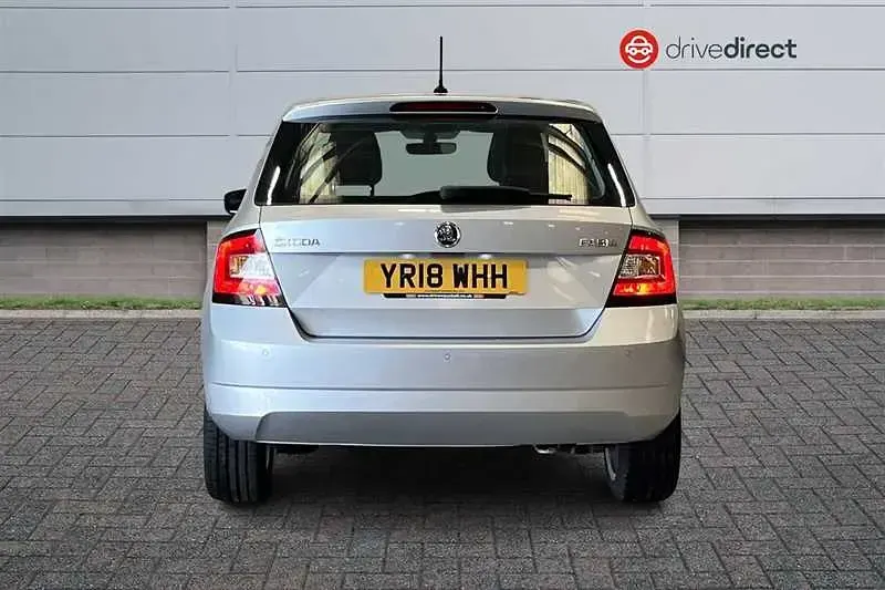 Used Skoda Fabia SE L 75 HP (55 kW) 2018 Silver Hatchback