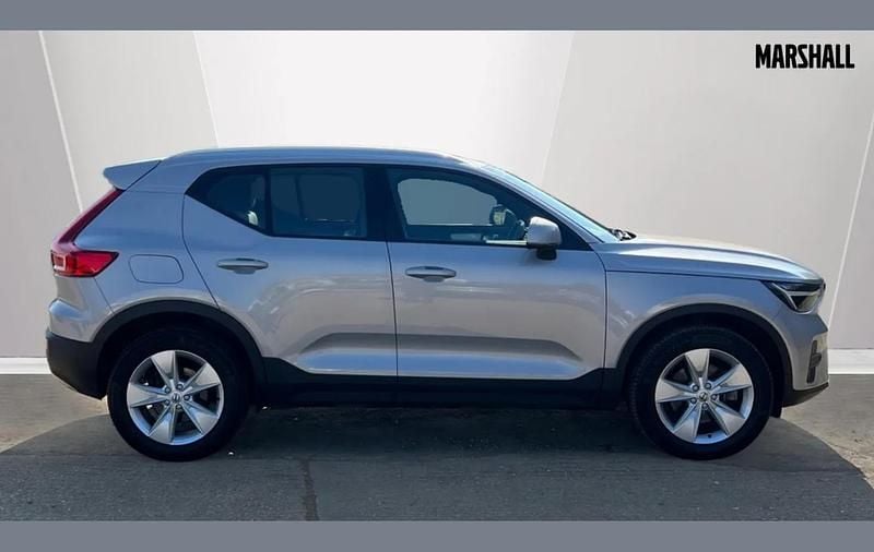 Used Volvo XC40 Core 161 HP (118 kW) 2023 Silver SUV