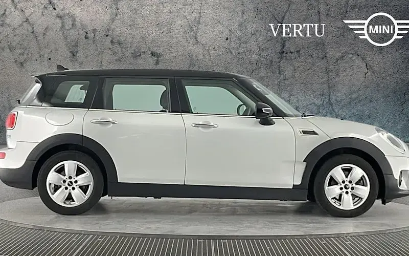 Used Mini Cooper Clubman Classic 136 HP (100 kW) 2018 Silver Estate