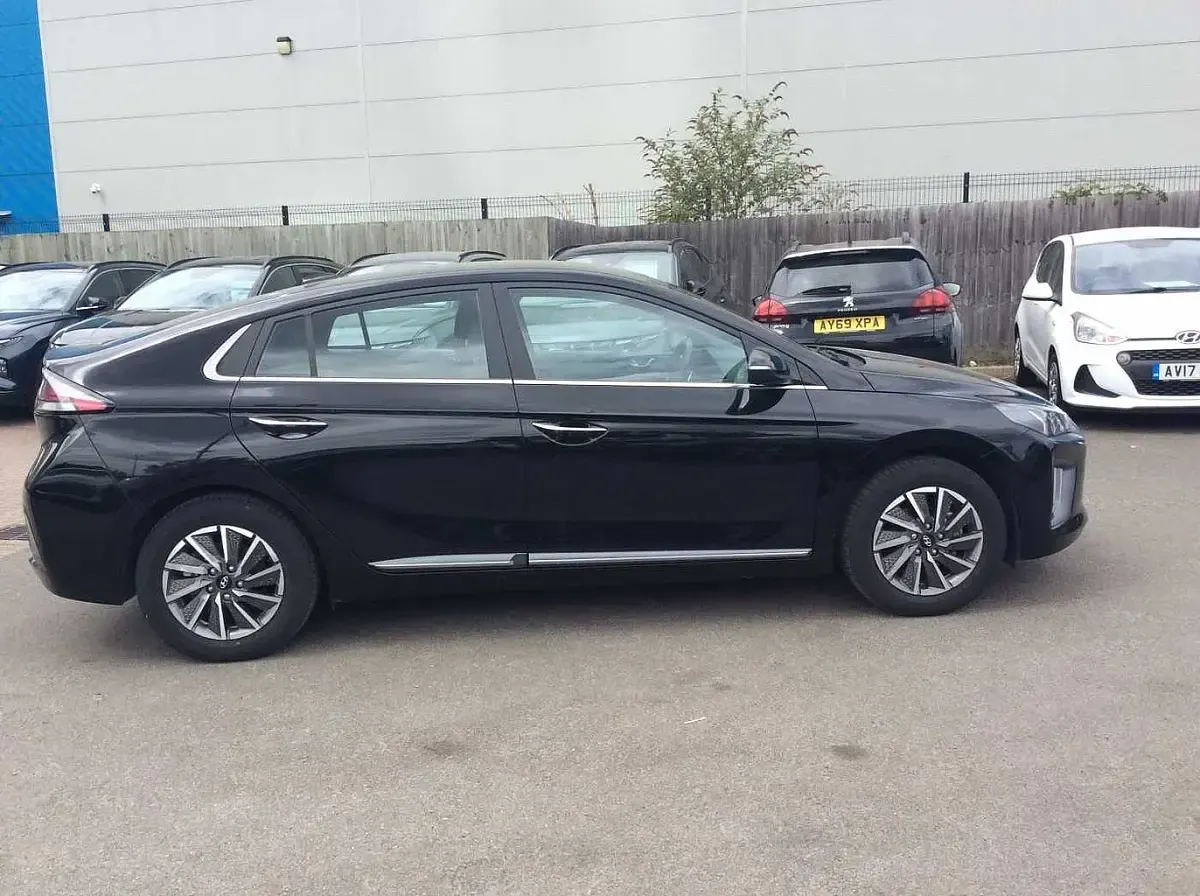 Used Hyundai Ioniq Premium 100 kW (136 HP) 2021 Black Hatchback