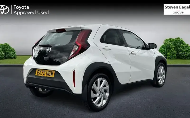 Used Toyota Aygo X PURE 72 HP (52 kW) 2025 SUV