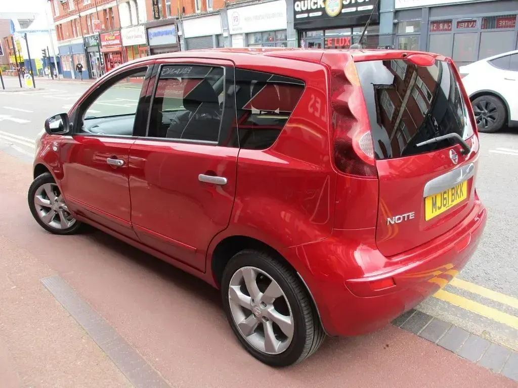 Used Nissan Note N-TEC 2011 Red Hatchback