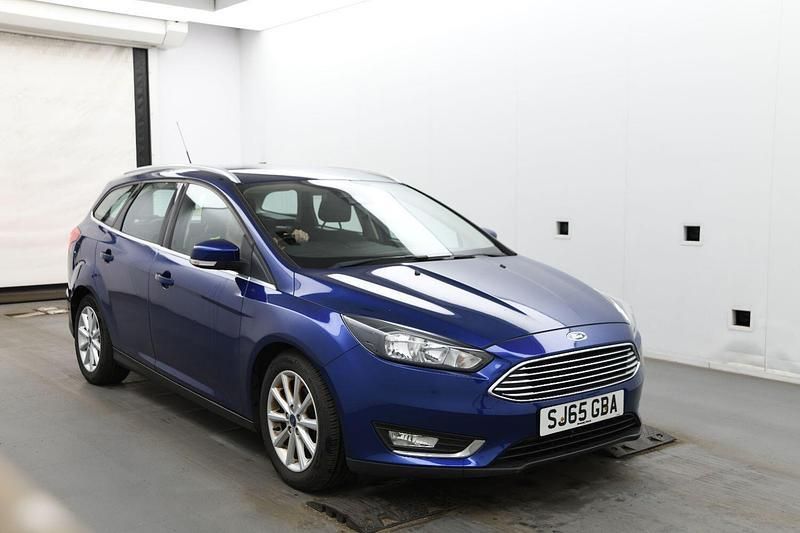 Blue Used 2015 Ford Focus Titanium Estate | £7,595 (Fair price) - Image 1/4
