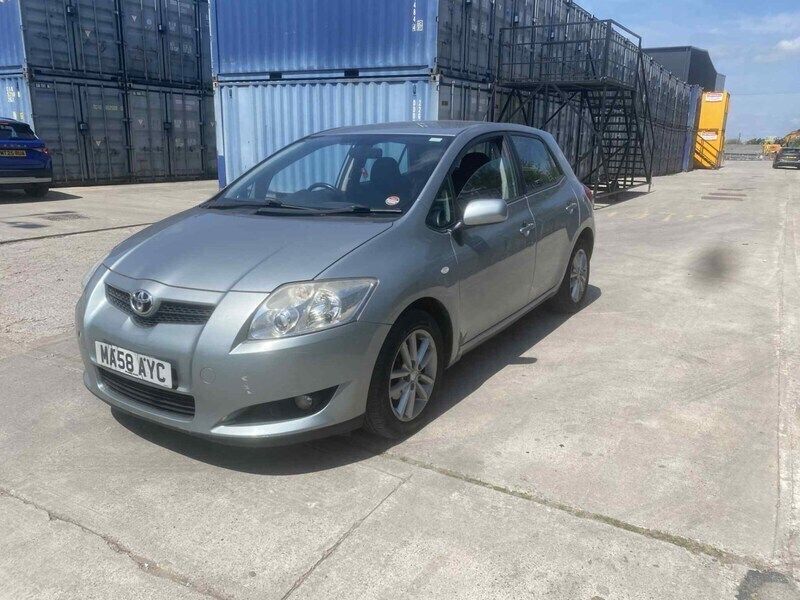 Silver Used 2008 Toyota Auris Hatchback | £1,395 (Super price) - Image 1/4