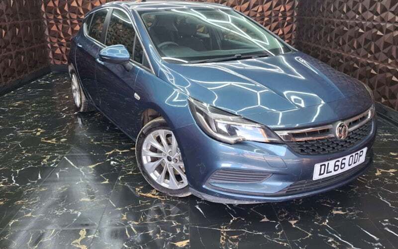 Used 2019 Vauxhall Astra Design Edition Hatchback | £5,649 (Super price) - Image 1/4