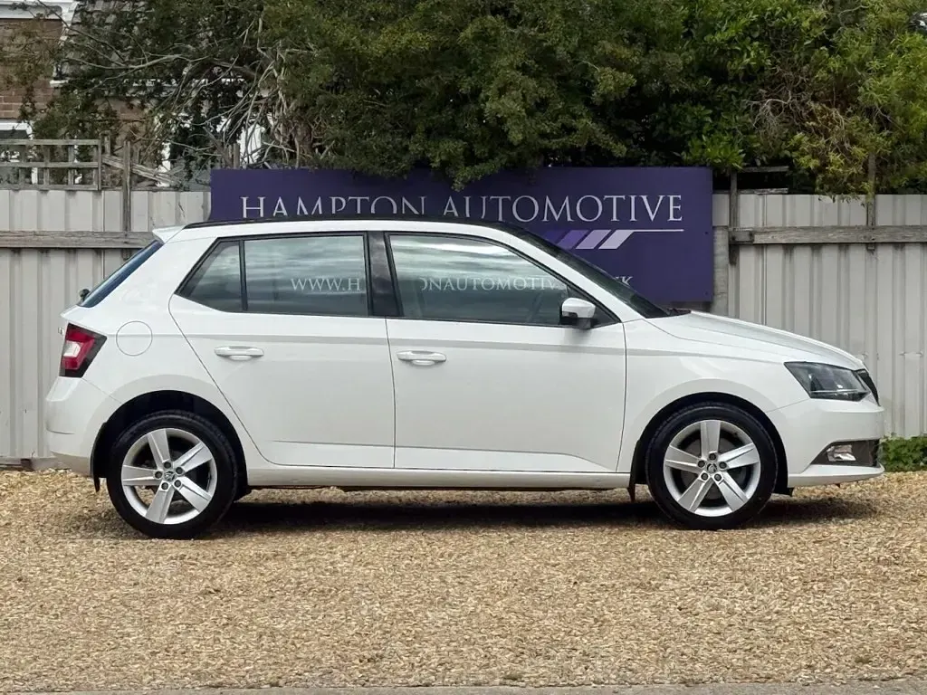 Used Skoda Fabia SE L 110 HP (80 kW) 2016 White Hatchback