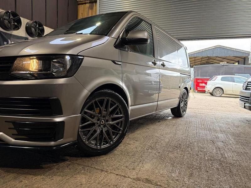 Begagnad VW Transporter Trendline 2017 Beige Van