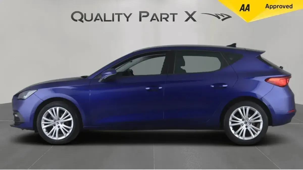 Used Seat Leon SE Dynamic 2021 Blue Hatchback