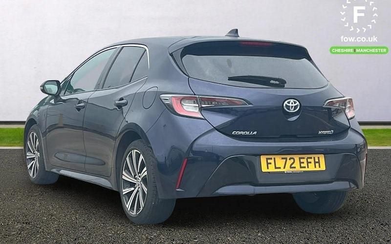 Used Toyota Corolla Design 122 HP (89 kW) 2022 Blue Hatchback