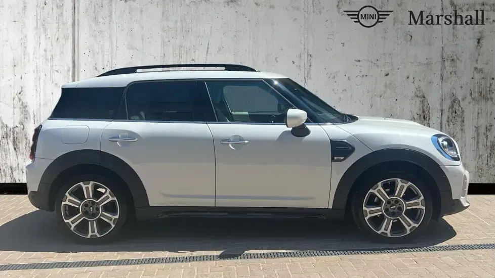 Used Mini Cooper Countryman Exclusive 134 HP (98 kW) 2023 White SUV