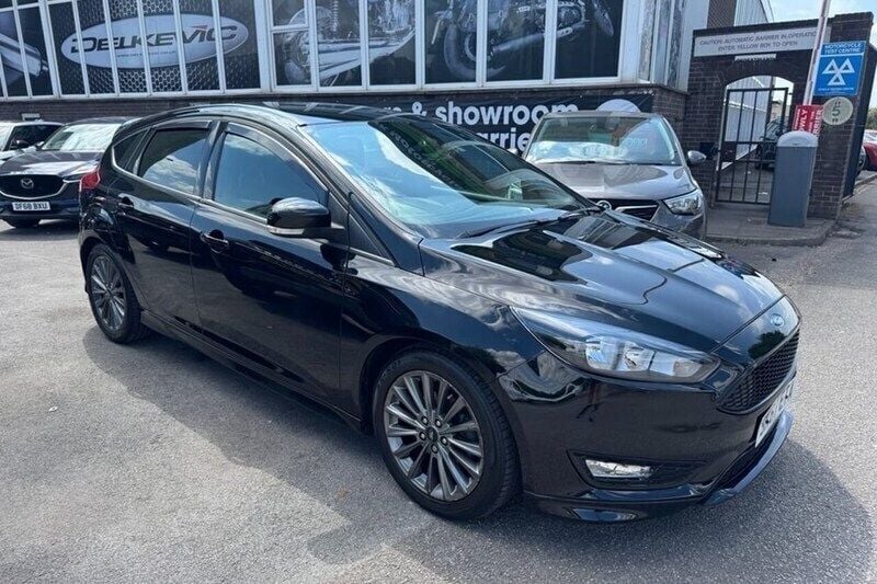 Black Used 2017 Ford Focus ST-Line Hatchback | £9,390 (Good price) - Image 1/1