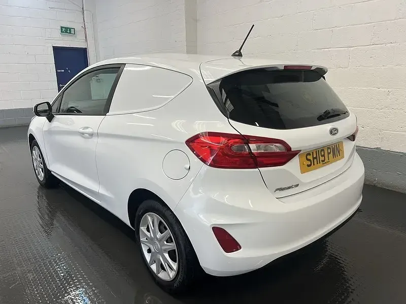 Używany Ford Fiesta 2019 Biały Hatchback
