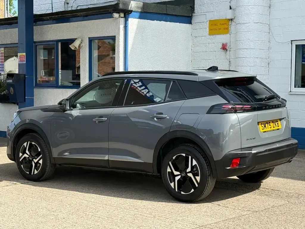 Used Peugeot 2008 Allure 100 HP (73 kW) 2026 Grey SUV