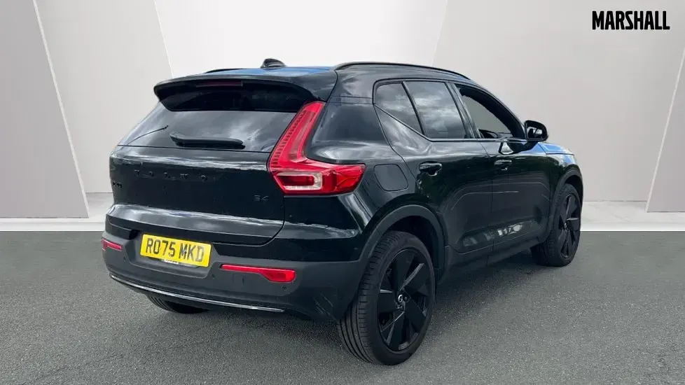 Used Volvo XC40 Plus 197 HP (144 kW) 2025 Black SUV