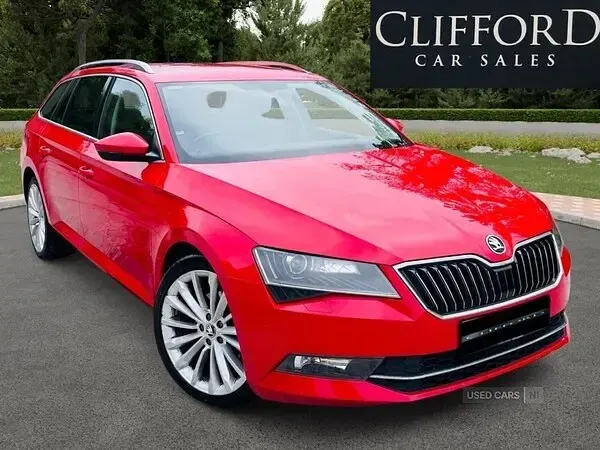 Used Skoda Superb SE L Executive 150 HP (110 kW) 2016 Red Estate