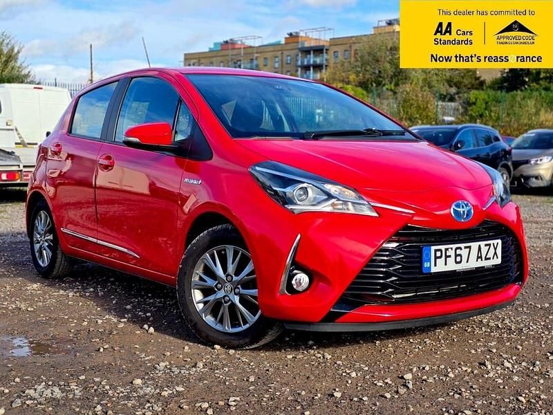 Red Used 2017 Toyota Yaris Hybrid Hatchback | £10,988 (Good price) - Image 1/4