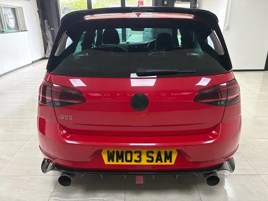 Used VW Golf VII GTI 245 HP (180 kW) 2018 Red Hatchback