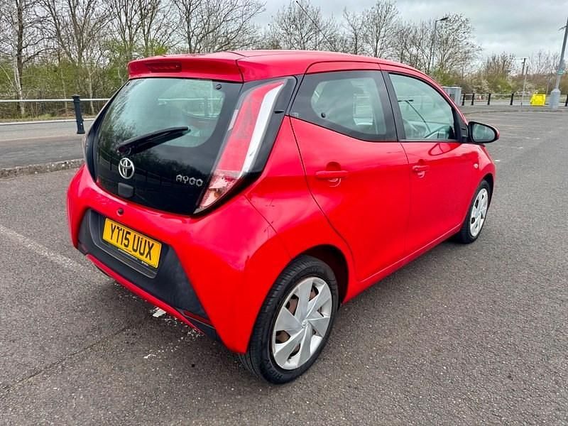Used Toyota Aygo X-play 69 HP (50 kW) 2015 Red Hatchback