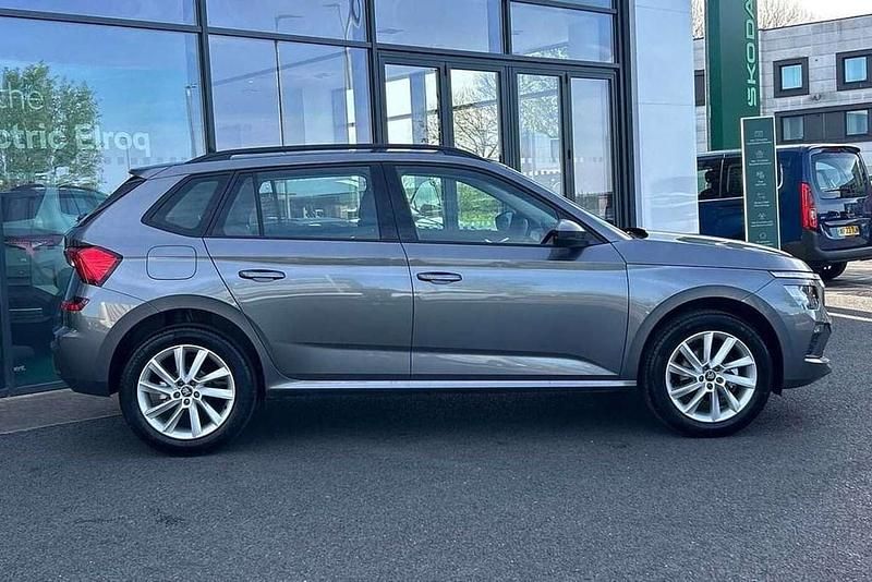 Usado Skoda Kamiq SE 94 CV (69 kW) 2025 Gris SUV