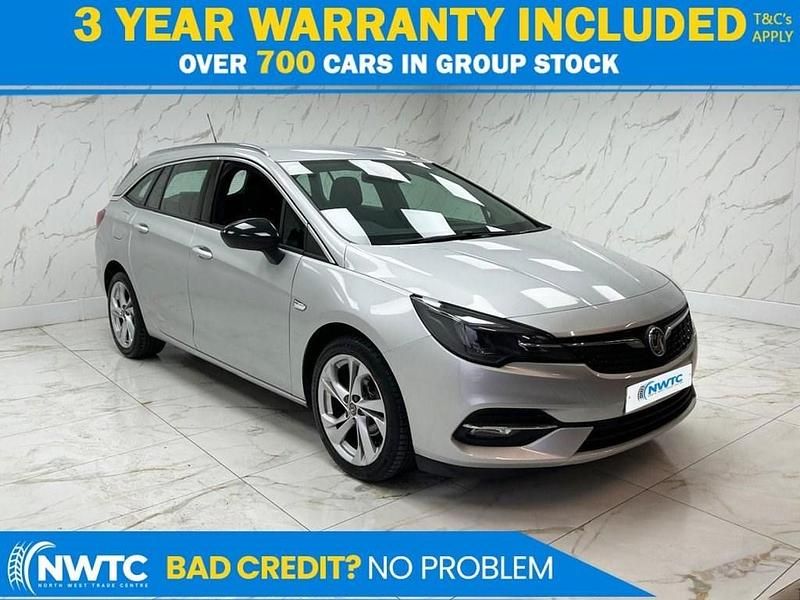 Used Vauxhall Astra SRi 122 HP (89 kW) 2021 Silver Estate