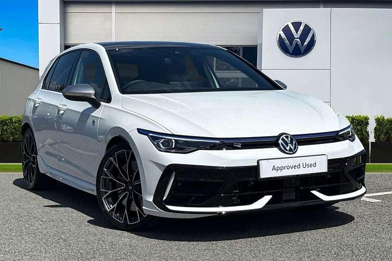 White Used 2025 VW Golf VIII R Hatchback | £44,444 (Expensive) - Image 1/4