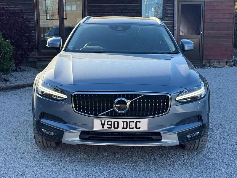 Usado Volvo V90 CC Pro 2017 Azul Carrinha