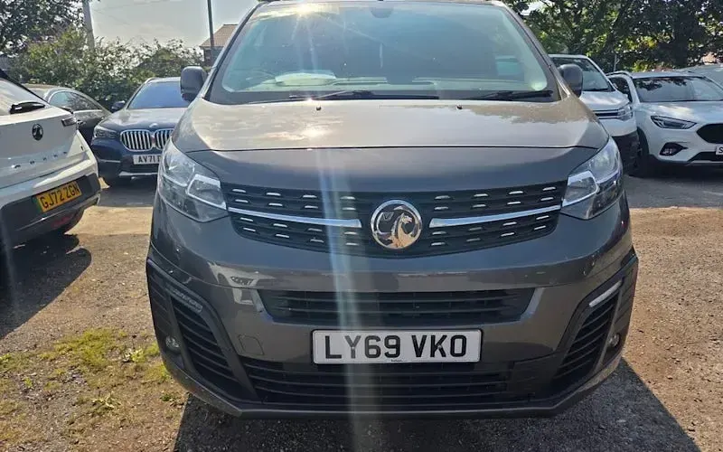Used Vauxhall Vivaro Sportive 120 HP (88 kW) 2022 MPV