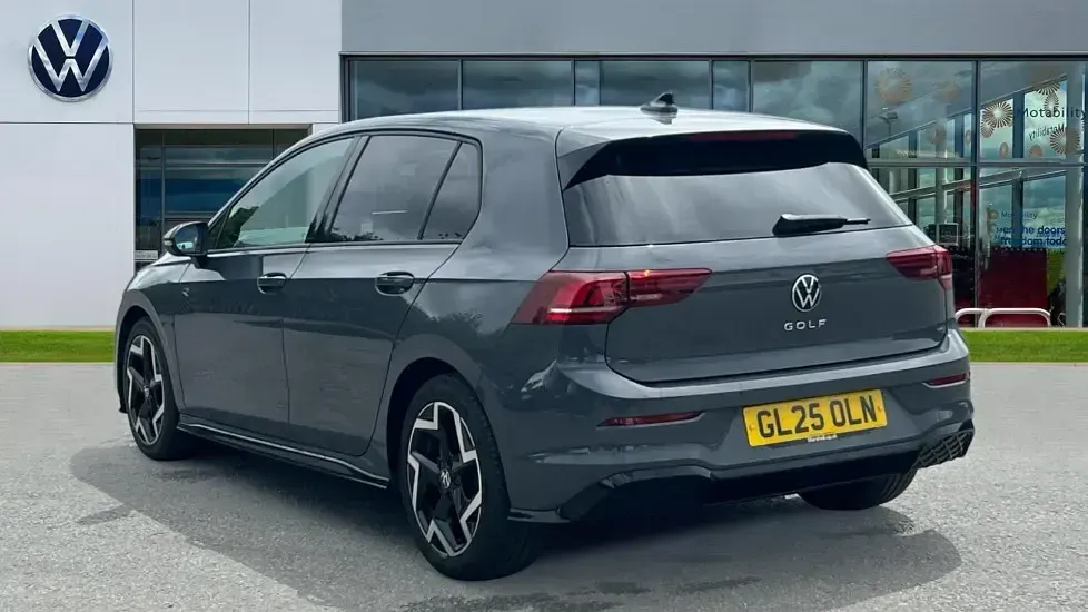 Used VW Golf VIII R-line 150 HP (110 kW) 2025 Grey
