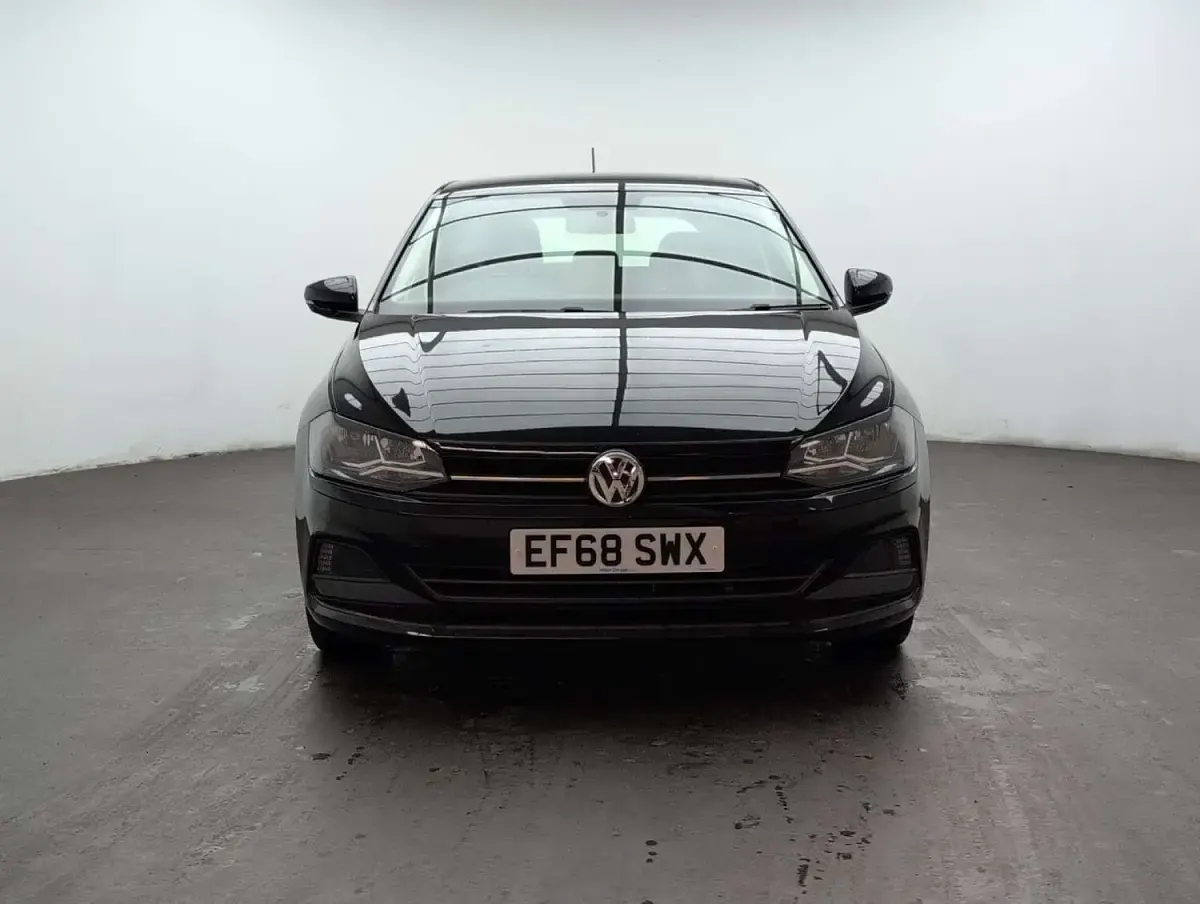 Used VW Polo SE 93 HP (68 kW) 2018 Black Hatchback