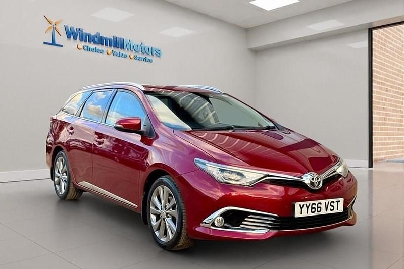 Used 2017 Toyota Auris Touring Sports Estate | £11,950 (Expensive) - Image 1/1