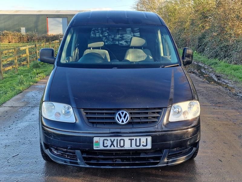 Used VW Caddy 104 HP (76 kW) 2010 Black MPV