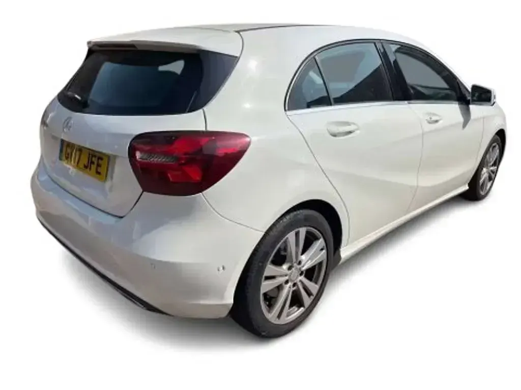 Used Mercedes A180 Premium 109 HP (80 kW) 2017 White Hatchback