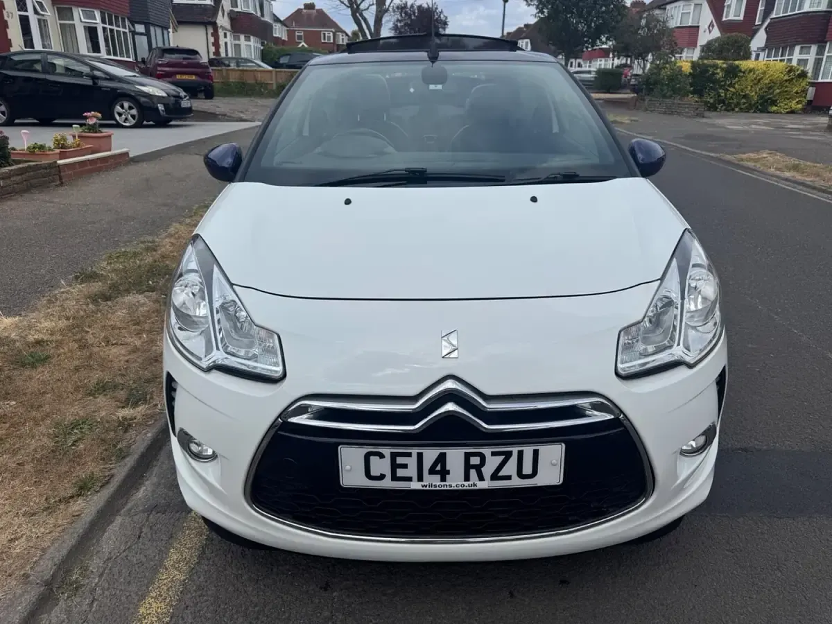 Used Citroën DS3 Cabriolet 2014 White Cabriolet