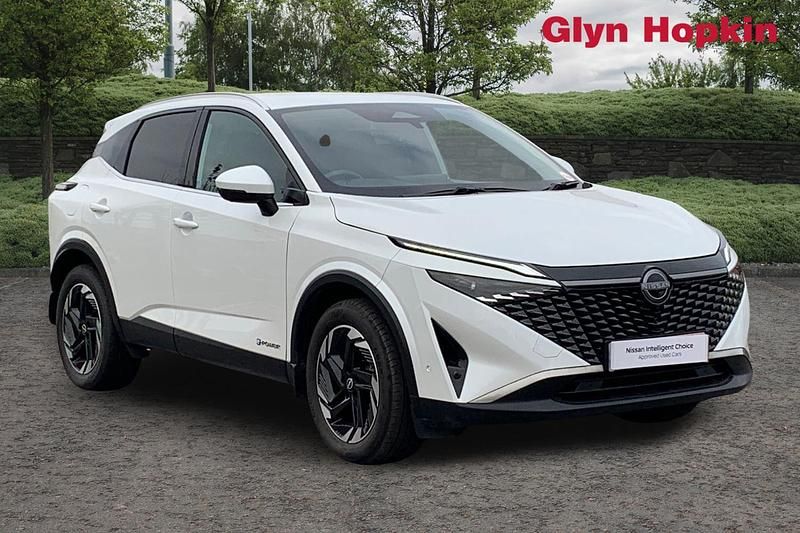 White Used 2024 Nissan Qashqai N-Connecta SUV | £21,937 (Good price) - Image 1/4