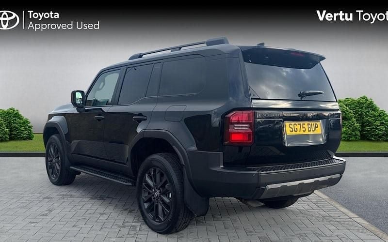 Used Toyota Land Cruiser 205 HP (150 kW) 2025 Estate